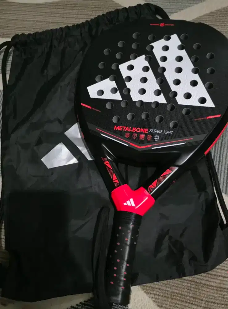 Raket PADEL  ADIDAS METALBONE SUPERLIGHT 2026