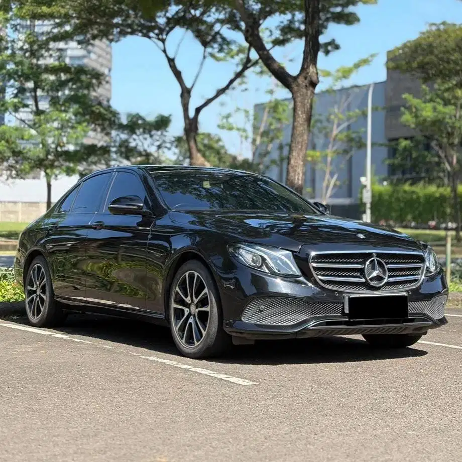 (CASH) Mercedes Benz E300 W213 Facelift 2016