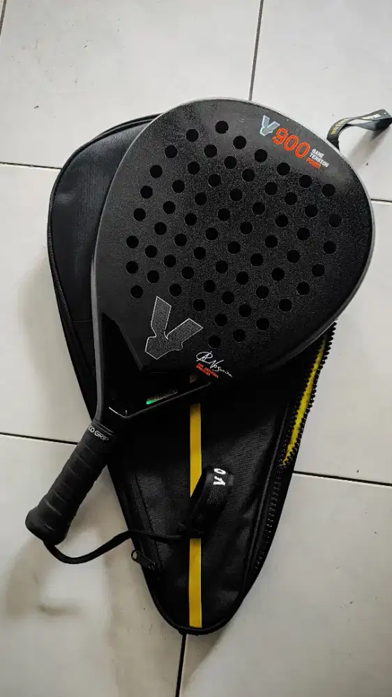 Raket Padel Volt900 v23