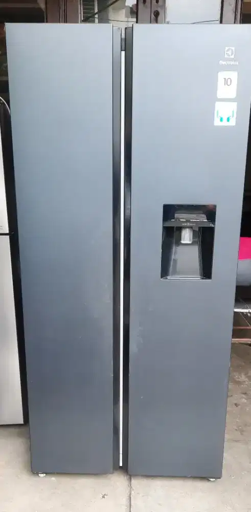 kulkas inverter elektrolux