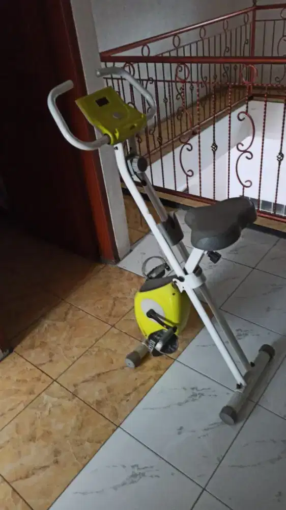 spin bike sepeda olahraga