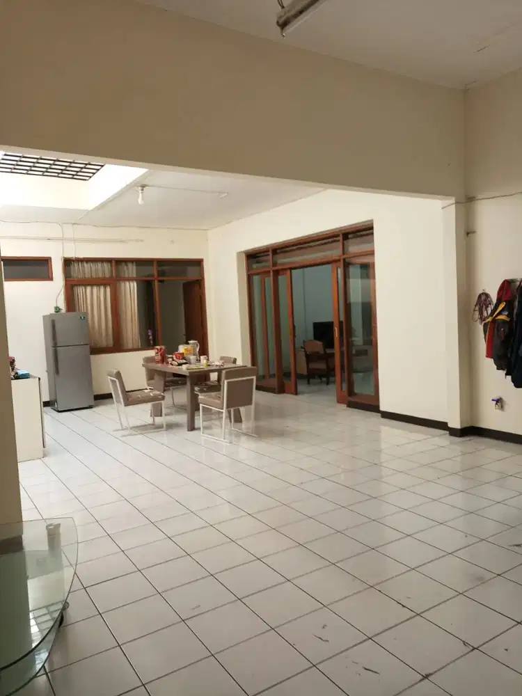 Bangunan Lama hitung tanah PASIRKALIKI Pusat bandung langka terawat