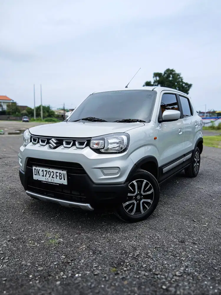 Harga Cash dan Paket Kredit Paling Murah S-Presso 1.0 AT 2023 Grey