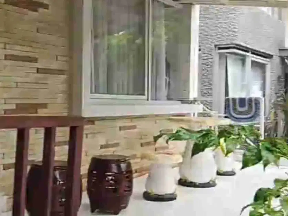DIJUAL RUMAH NYAMAN DI KAWASAN PREMIUM
KOTA BARU PARAHYANGAN BANDUNG