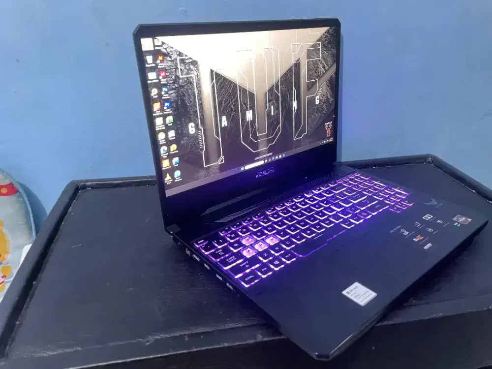 Terima jual beli laptop bekas macbook bekas iPad rusak atau matot