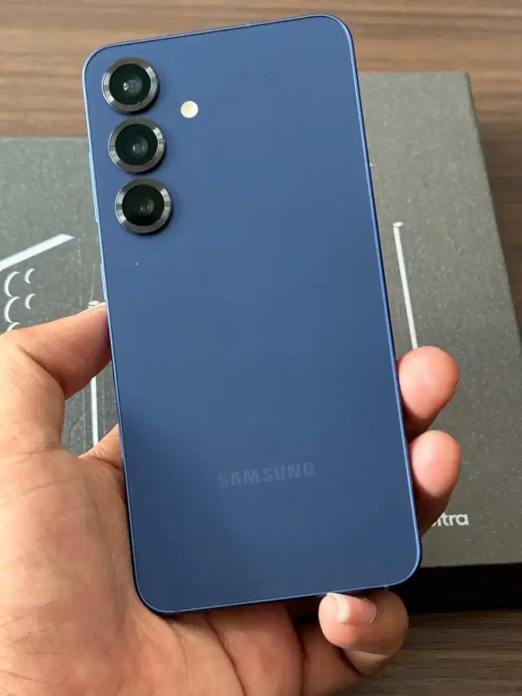 Samsung S25 8/256GB [ Navy ] Garansi Resmi Sein.