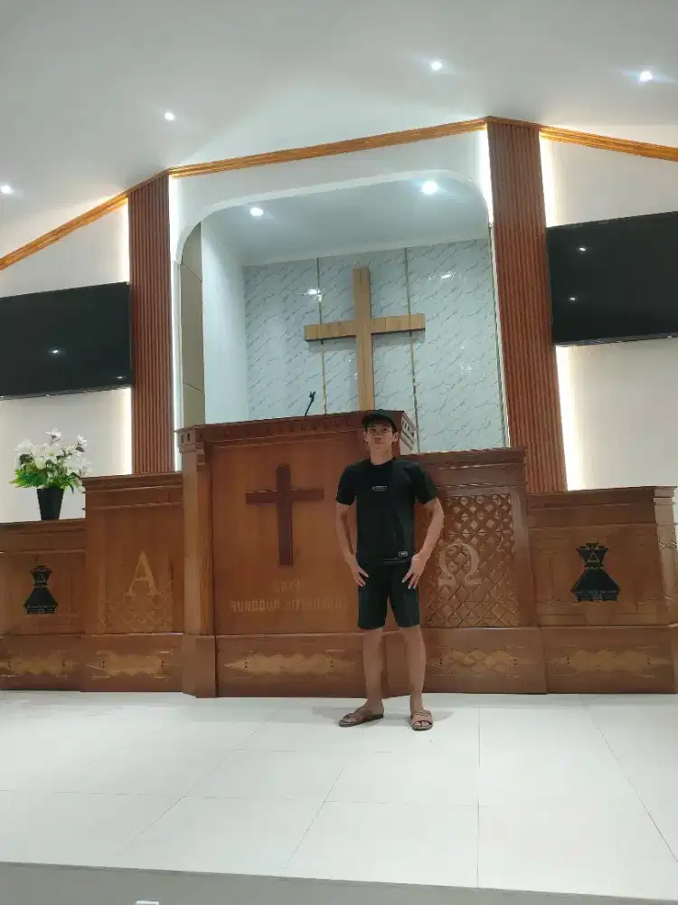 Mimbar gereja minimalis full kayu jati