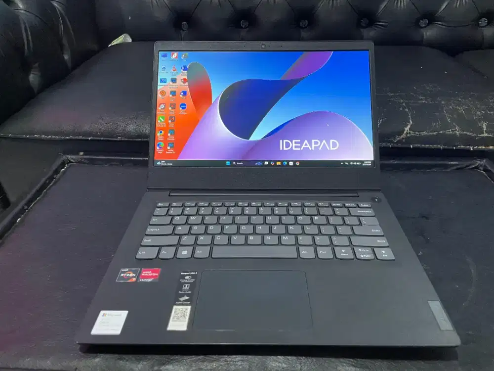 Terima jual beli laptop bekas macbook bekas iPad rusak atau matot