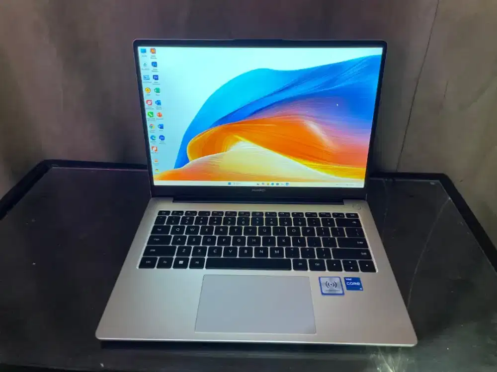 Terima jual beli laptop bekas macbook bekas iPad rusak atau matot