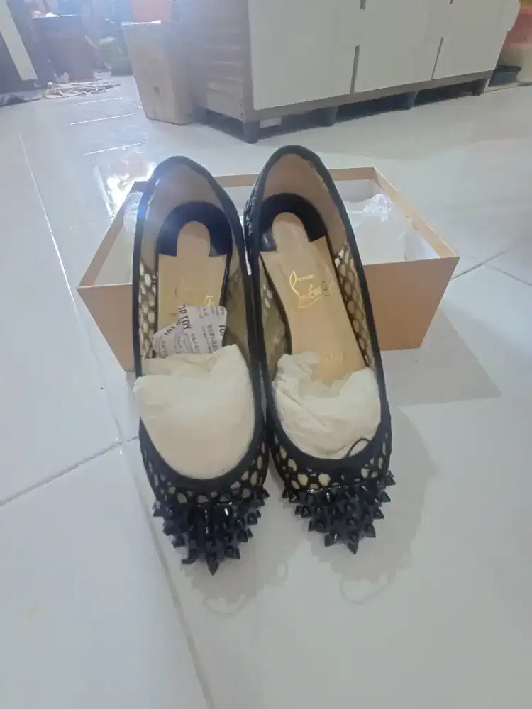 Christian Louboutin Sonietta Spikes Bow Ballet Flats Original PRELOVED