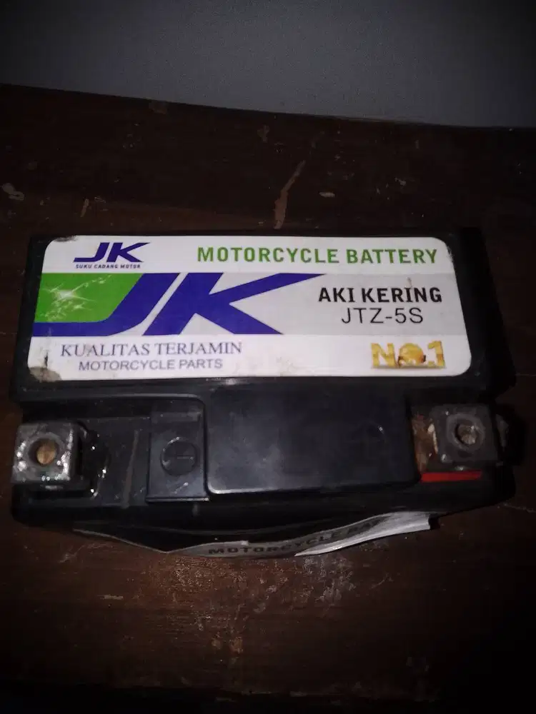 Jual aki bekas motor, udah mati