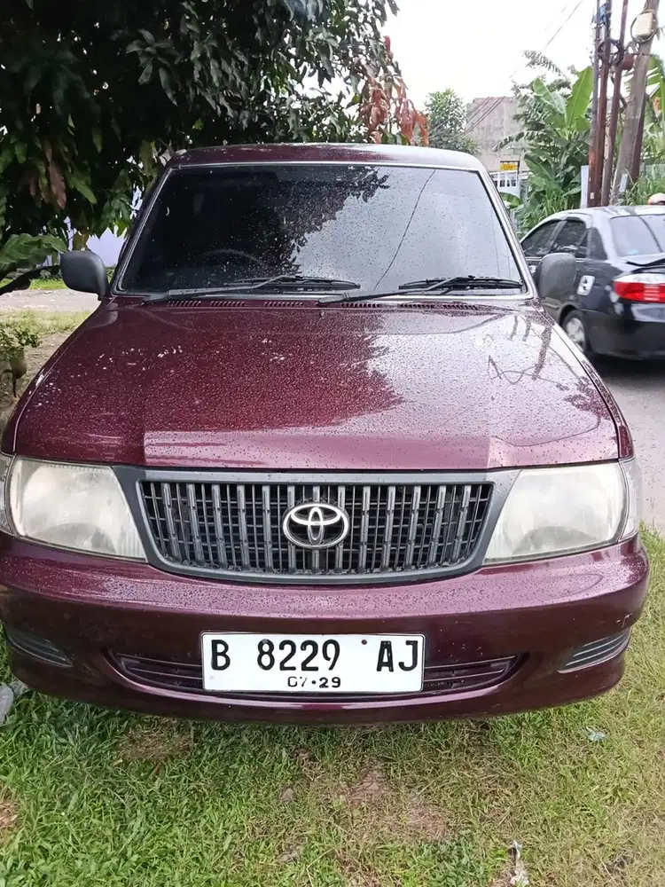 Toyota Kijang 2004 Bensin