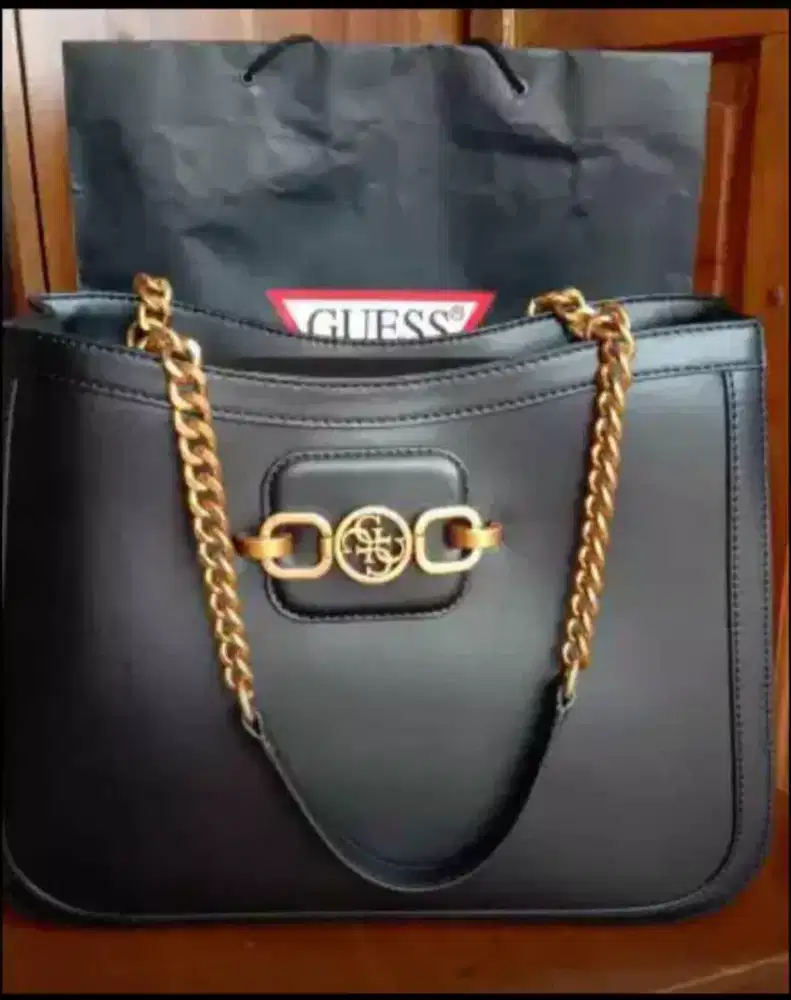 Di Jual Tas Merk Guess, BARU