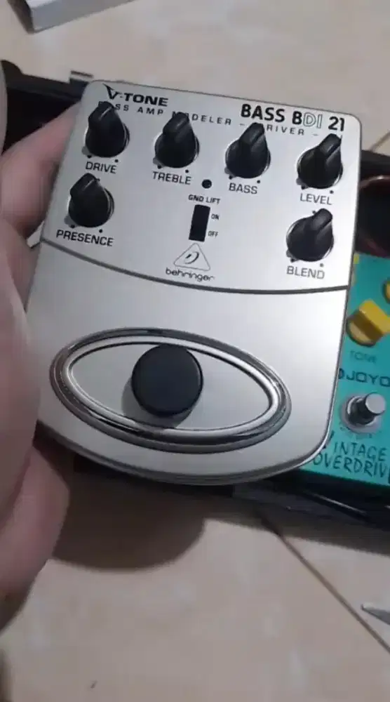 Di Jual Preamp Bass Behringer BD 121