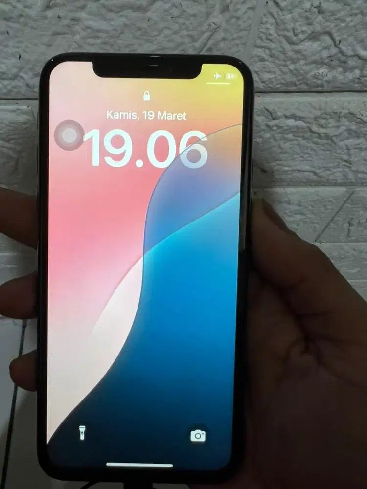 JUAL IPHONE XS GOLD 256GB INTER SECOND