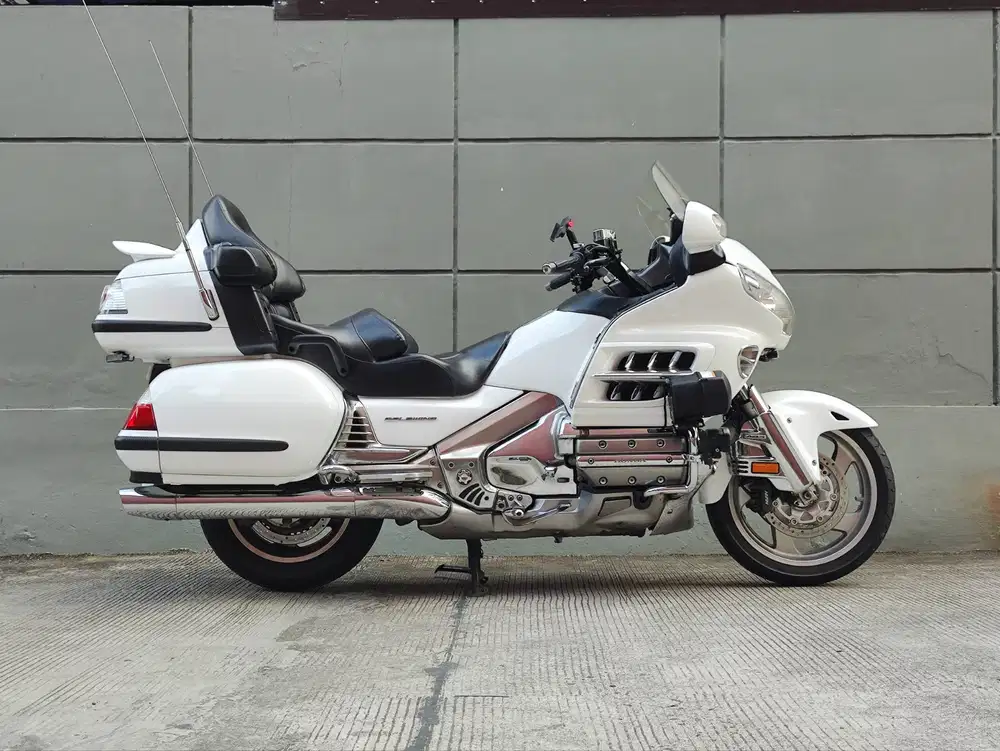 HONDA GOLDWING GL 1800 2011 FULLPAPER FULL SPEC SANGAT ISTIMEWA