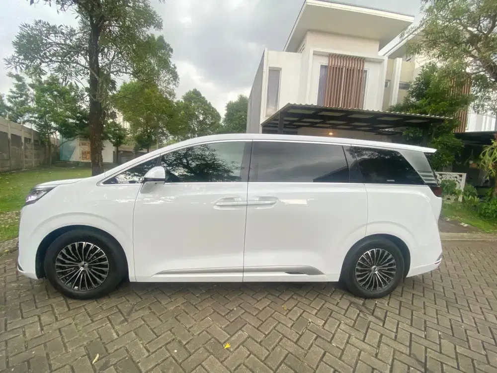 Denza D9 2025 Listrik