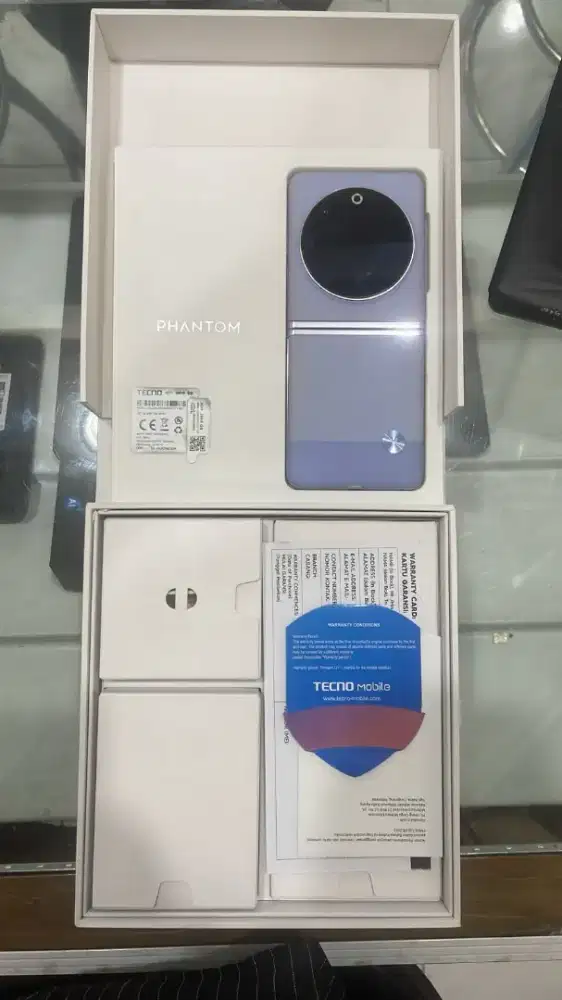 Tekno phantom V flip 5G 8/256 lengkap