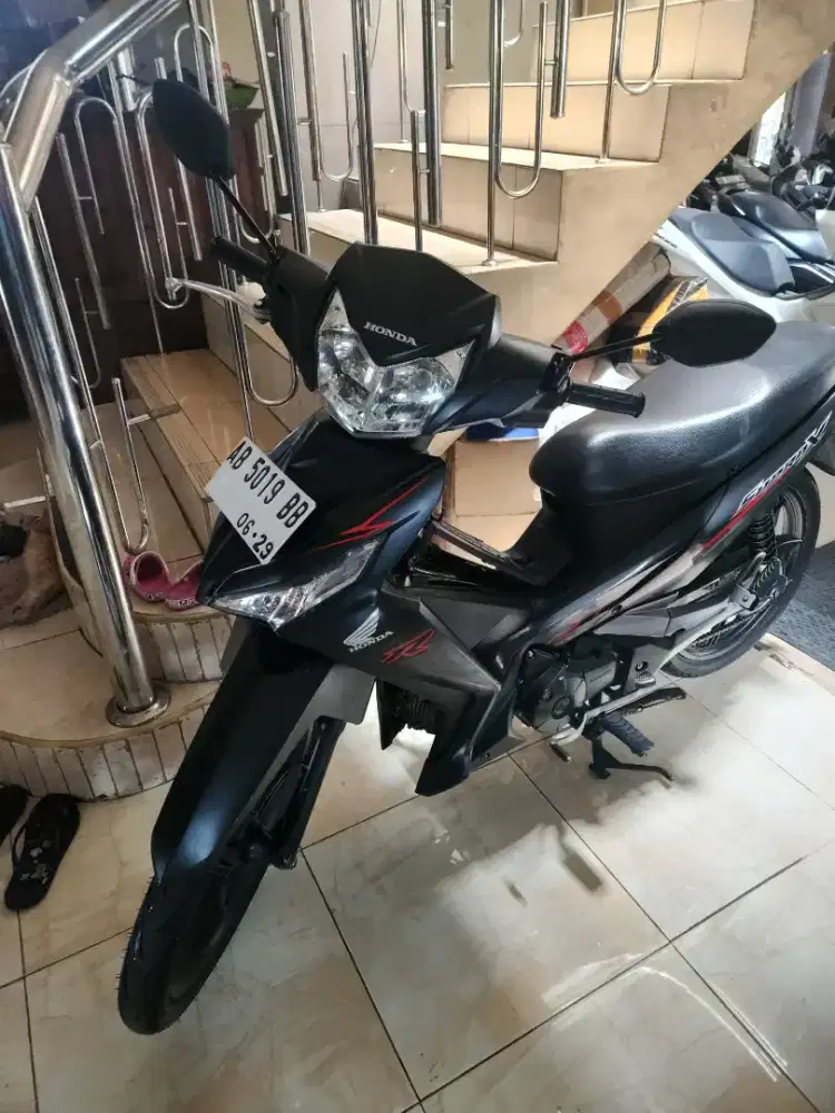 Supra 125 cw f1 2019 hitam bantul gbm