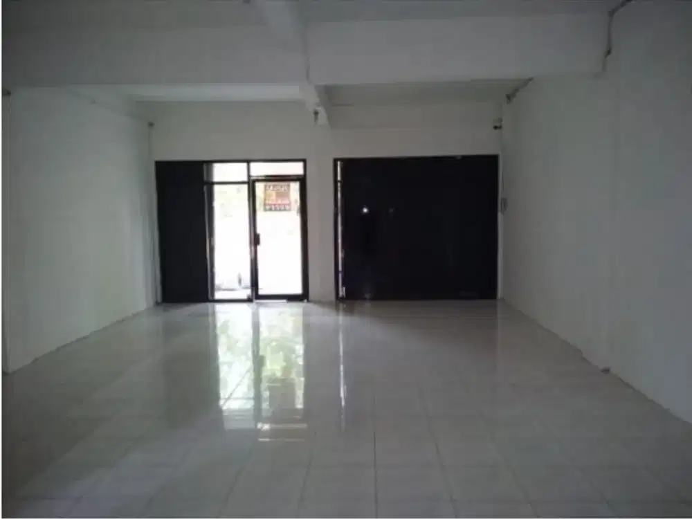 Cocok untuk Kantor/Salon/Klinik, Ruko Strategis dekat LRT+Apartmen di Jakarta Timur