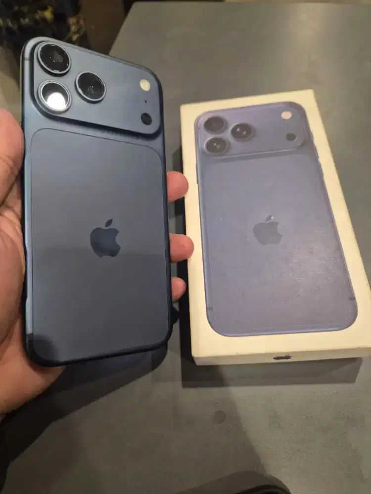 Iphone 17 Pro MaX 256Gb resmi like new pa/a lngkp msh grnsi pjng bs TT