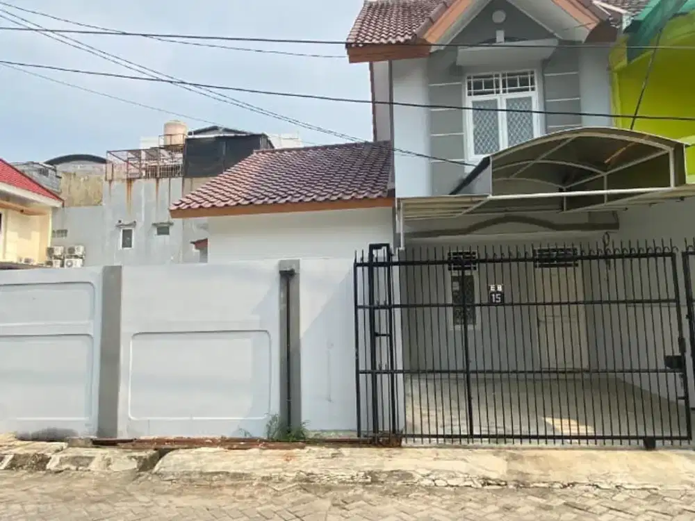 DIJUAL RUMAH BESAR VIEW TAMAN JUAL CEPAT HARGA TERMURAH DI TAMAN PALEM LESTARI