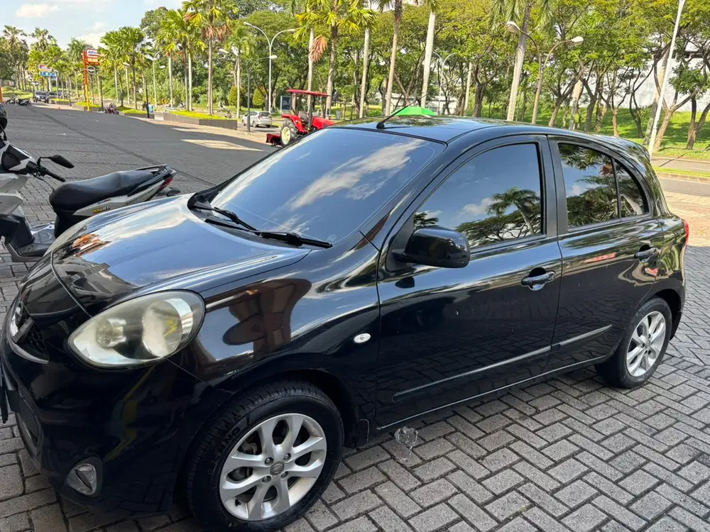 Nissan March 2014 Bensin