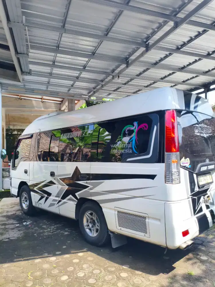 DIJUAL ISUZU ELF TAHUN 2011