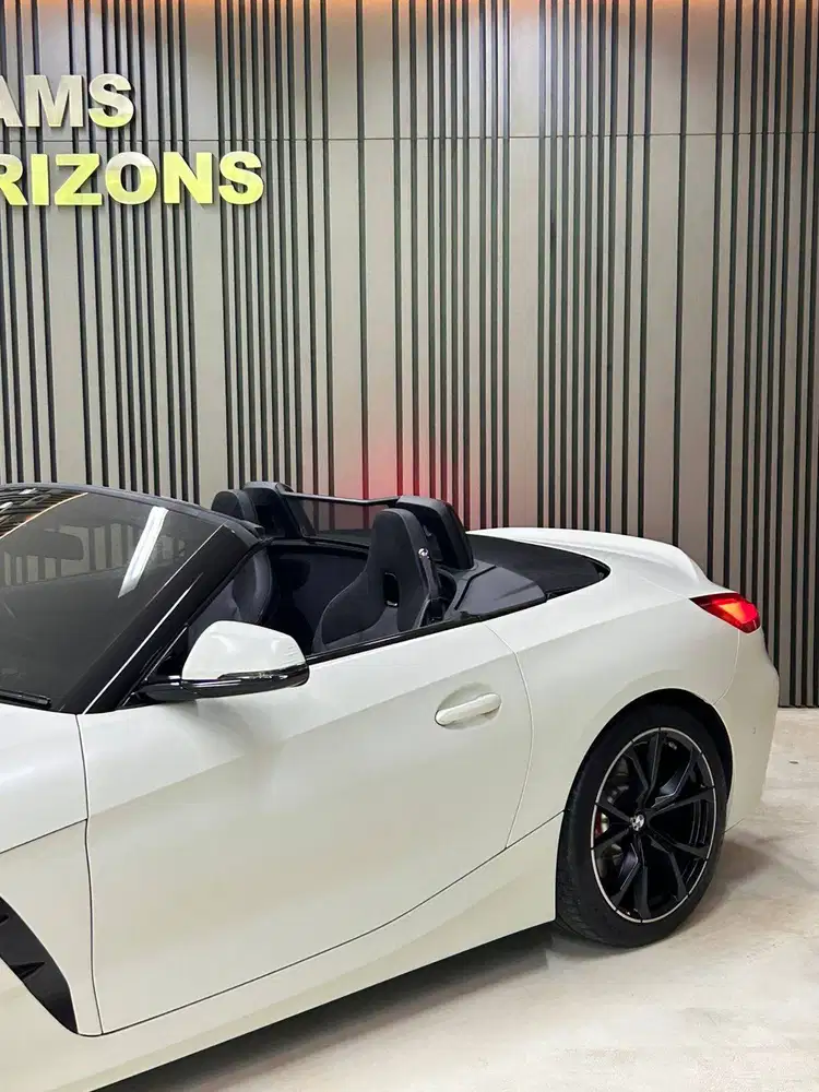 BMW All New Z4 Roadster AT 2023 Putih M40i 3.000cc Km6rb B1248EBI