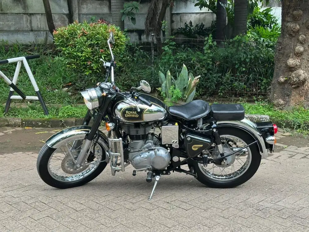 Royal Enfield Classic 500 GREEN CHROME