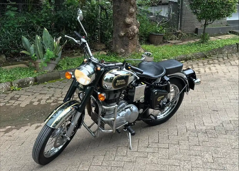 Royal Enfield Classic 500 GREEN CHROME
