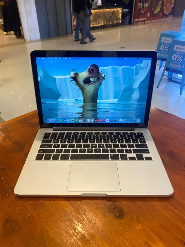 Macbook Pro Retina 13 inch , 2013