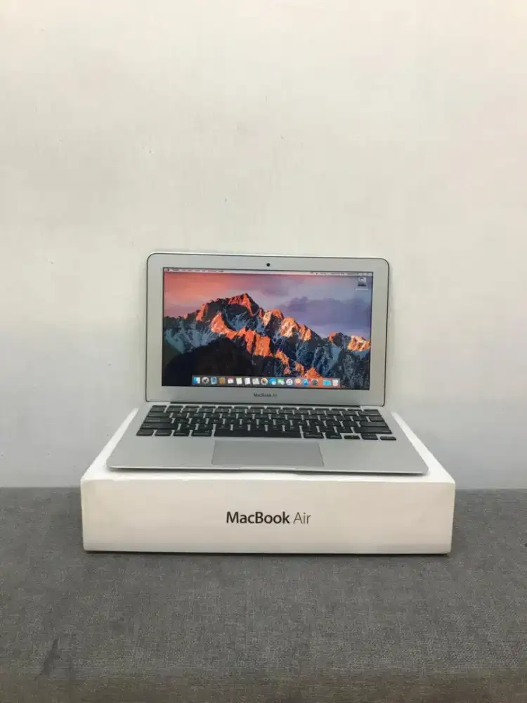 macbook air 11 inc 2013 ram 4 gb internal 128 gb
