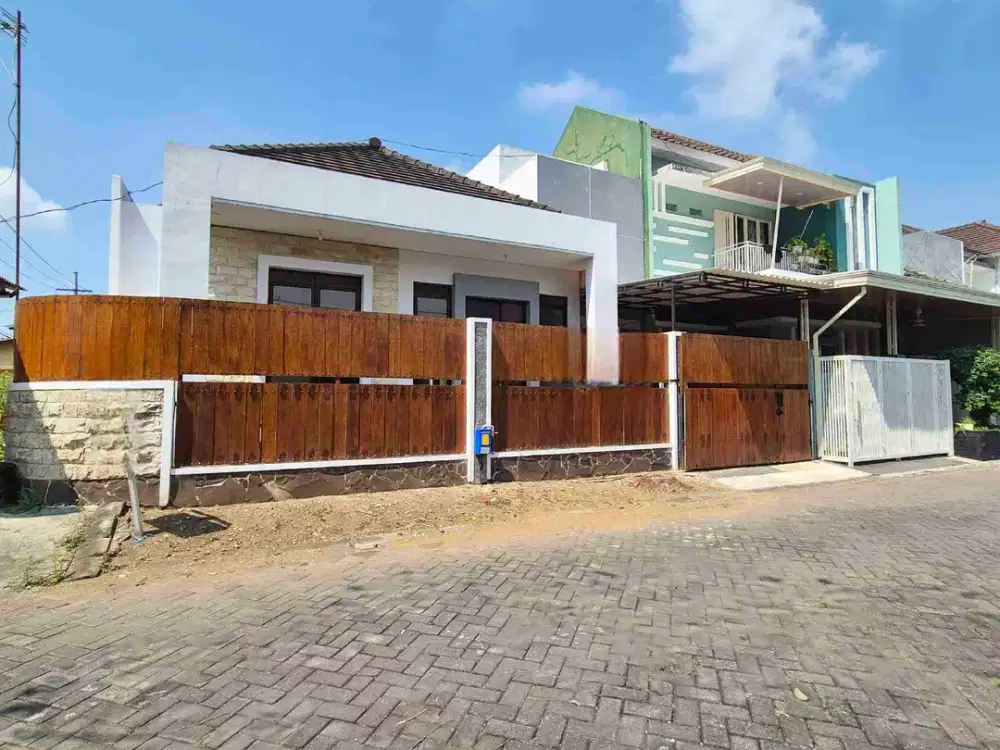 Rumah Bagus Minimalis Siap Huni Area Perumahan Taman Sulfat Blimbing