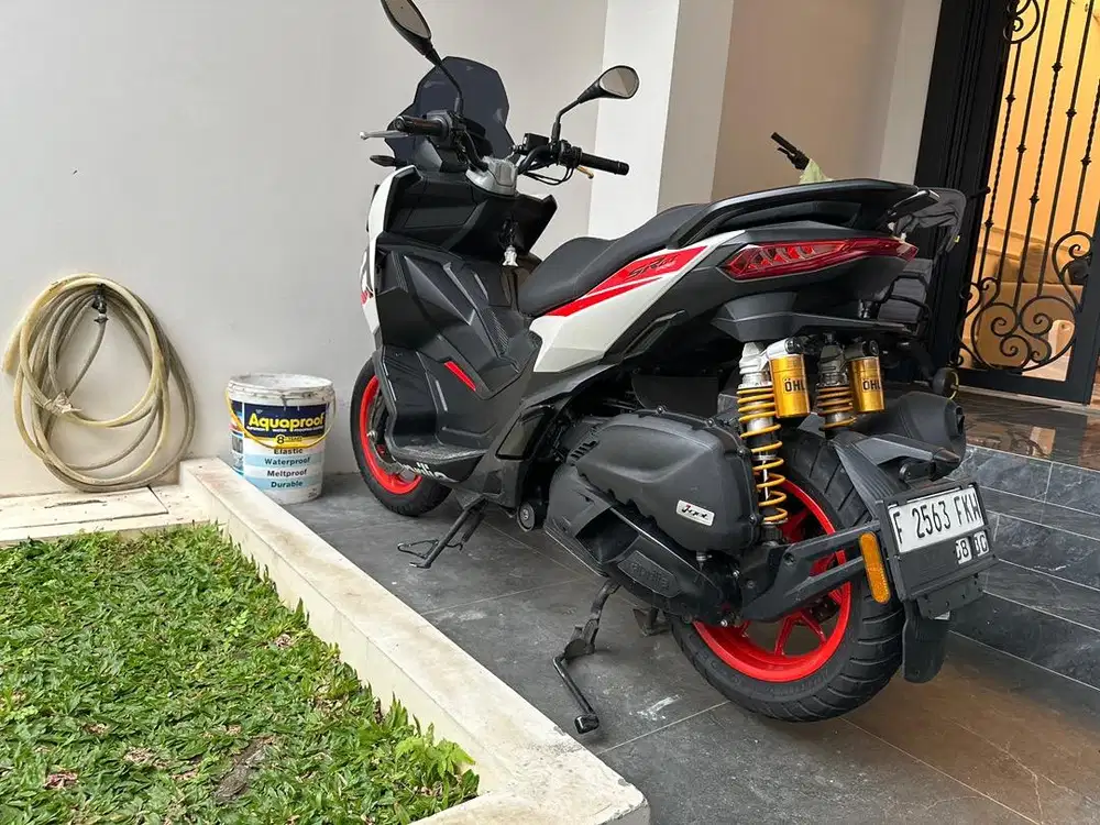 APRILLIA SR GT 200