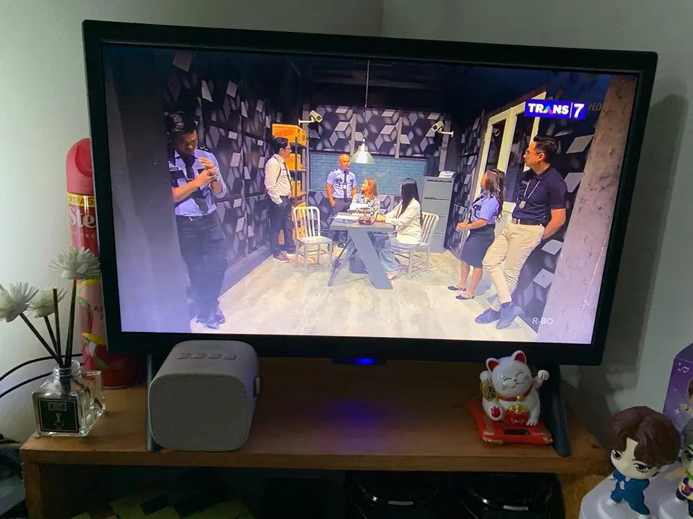 LED TV Digital 21 Inchi Slim Model