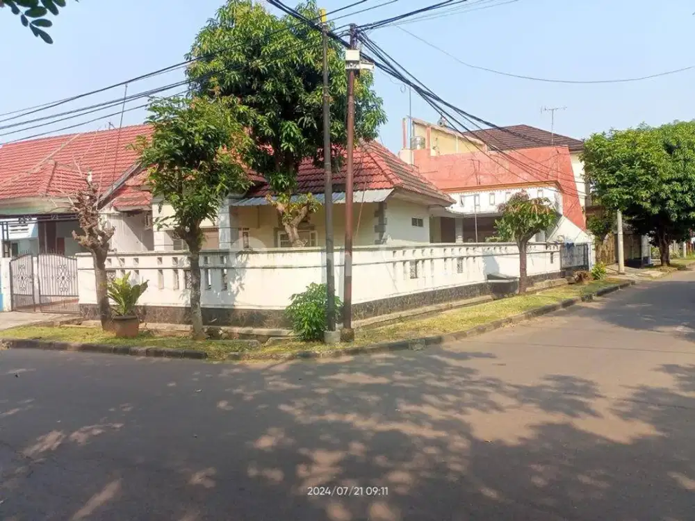 Murah Rumah Hoek 287m di Cluster Graha Kalimas, Bekasi *