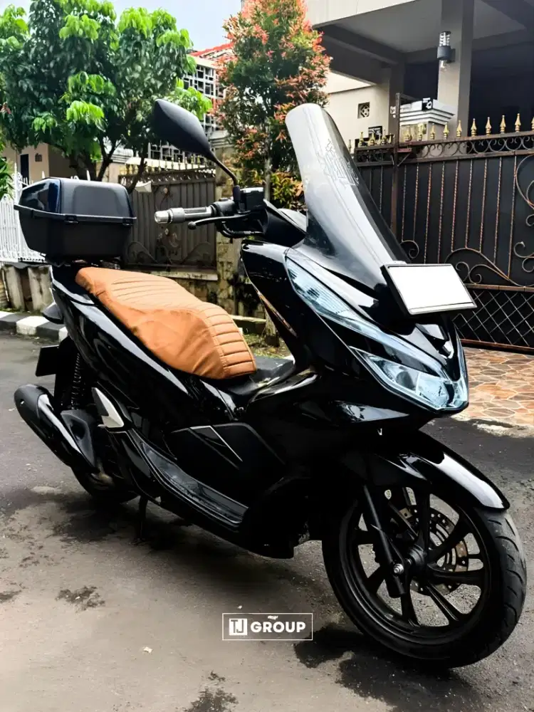 FOR SALE!! Honda PCX 150cc CBS 2018