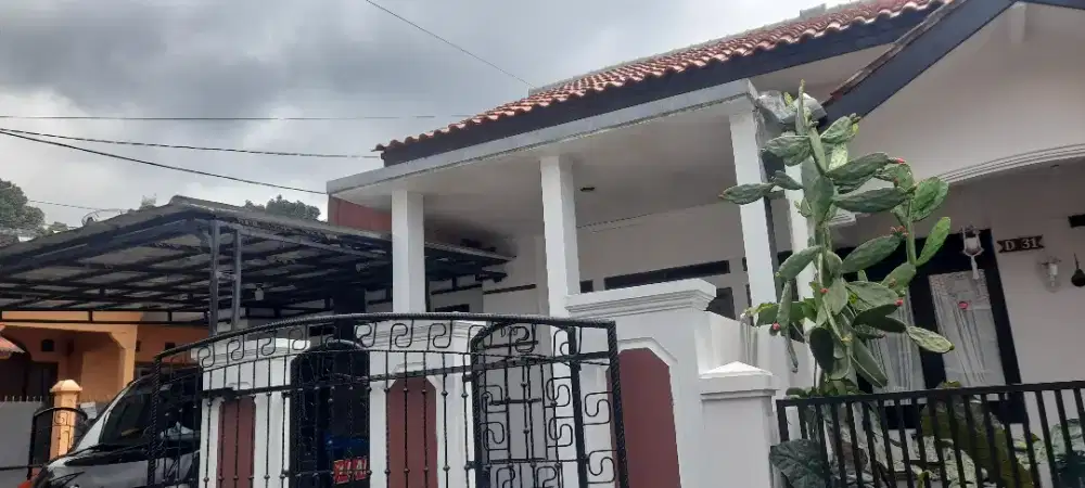 Rumah Taman Cihandong Kencana, Hoek , Luas