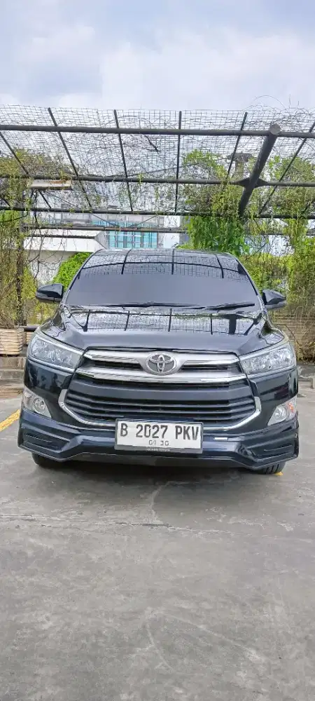 Kijang inova 2.4 G TRD solar at