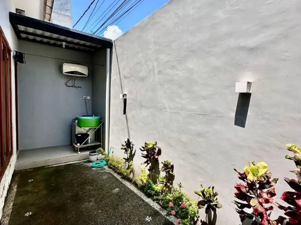 Rumah Mewah 2 Kamar Tidur dengan Pemandangan Sawah Dijual, di Kesiman