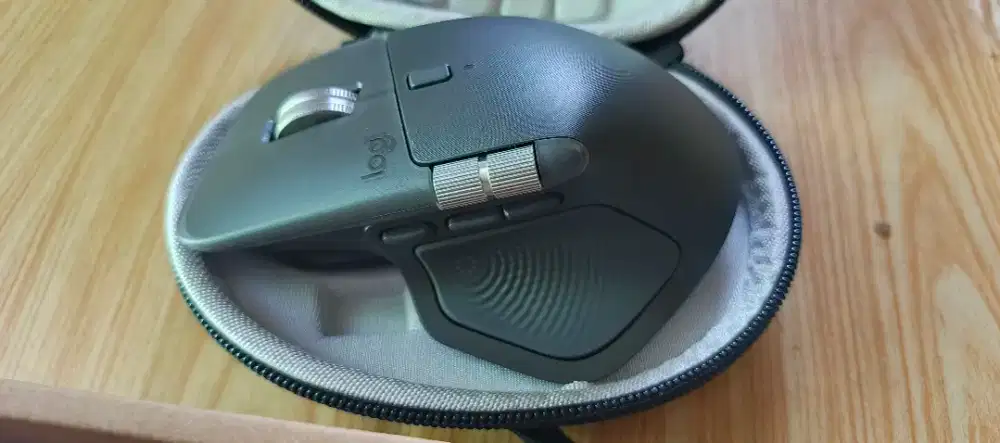 Logitech MX Master 4