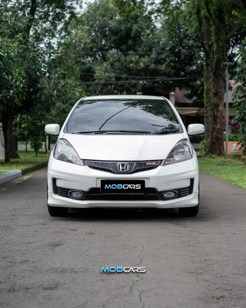 KILOMETER ISTIMEWA JAZZ GE8 AT 2014 TERMURAH