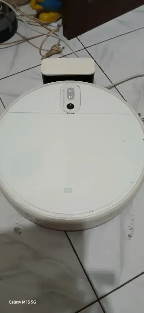 Vacum pembersih dan penyapu debu xiomi mi