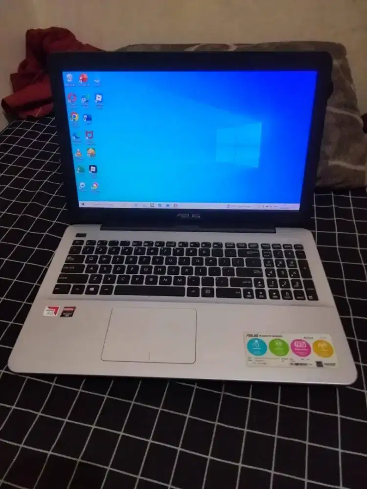 Laptop asus masih mulus