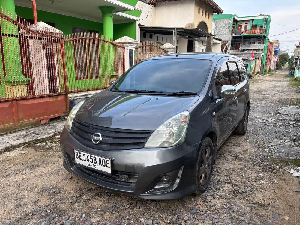 Grand Livina XV-AT 2008