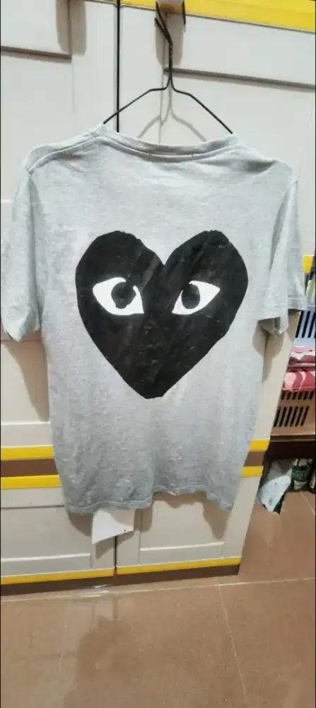 Kaos Play Cdg bekas original