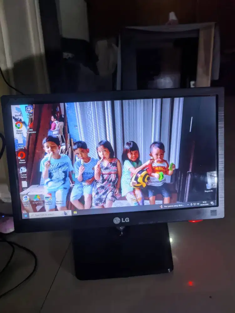 MONITOR LED LG FLATRON 16 INCH E1642