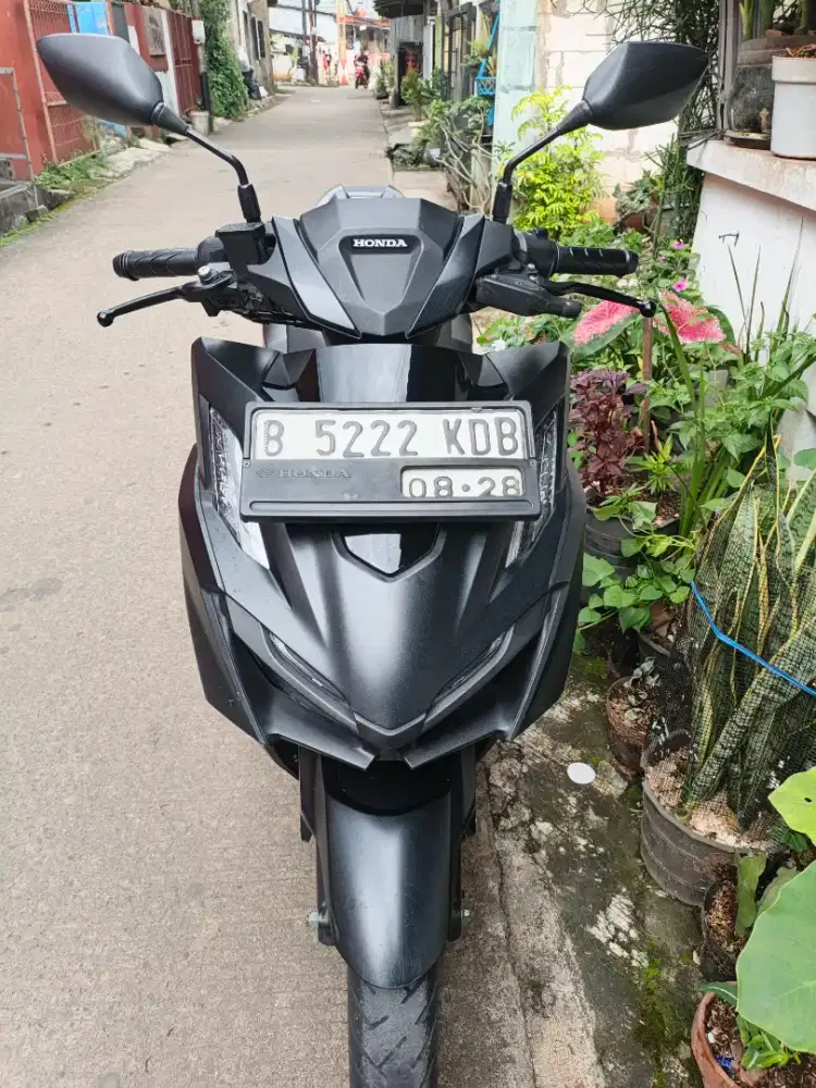Honda vario 160 cbs iss