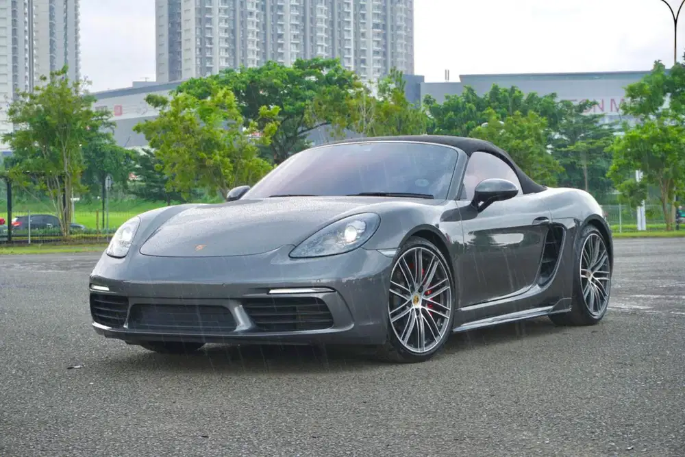 Porsche 718 Boxster S
Roadster 2021 / 2023